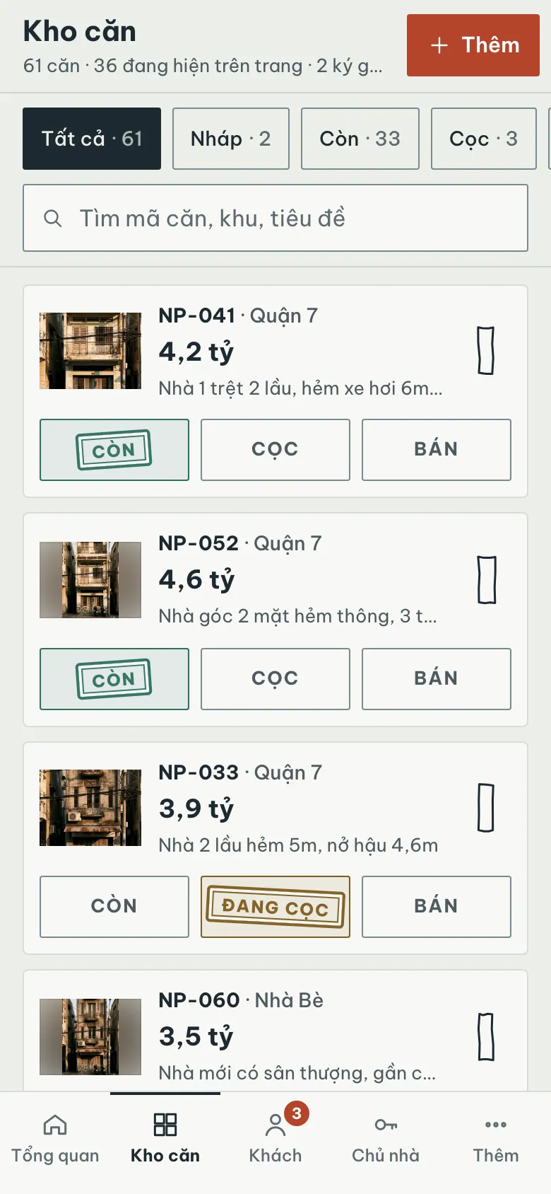 Khu quản trị web mẫu trên điện thoại: thẻ căn có ba nút Còn, Cọc, Bán và thanh dưới năm ô
